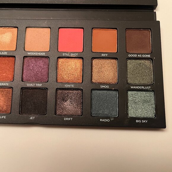 Urban Decay Born to Run Palette Discontinued - Picture 8 of 9